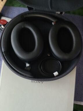 Sony Black Over-Ear Headphones with Carry Case